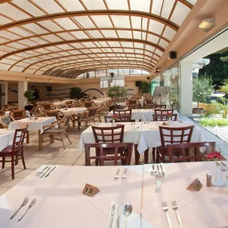 Poseidonia Appart hôtel 4*
