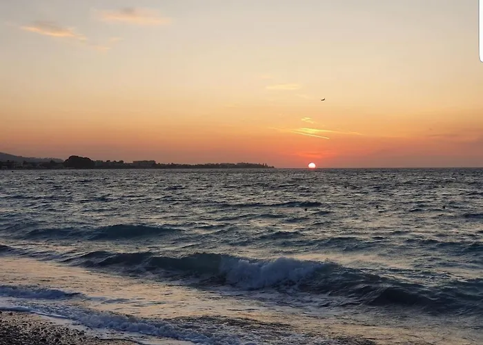 Aparthotel Poseidonia 4*