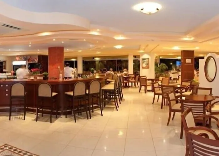 Hotel de apartamente Poseidonia Ixia (Rhodes)