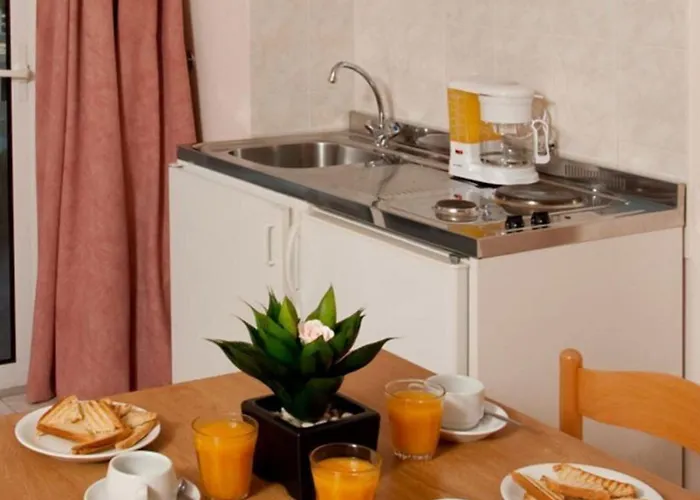 Poseidonia Hotel de apartamente