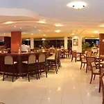 Ξενοδοχείο με διαμερίσματα Poseidonia Ιξιά