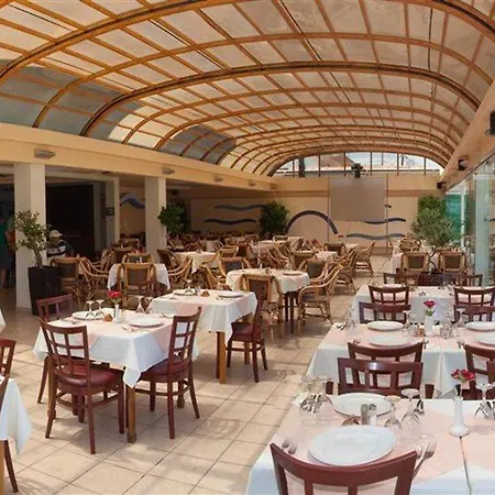 Poseidonia Apartmanhotel 4*