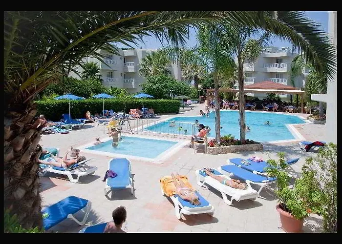 Poseidonia Apartahotel 4*