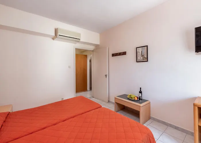 Poseidonia Ixia (Rhodes)