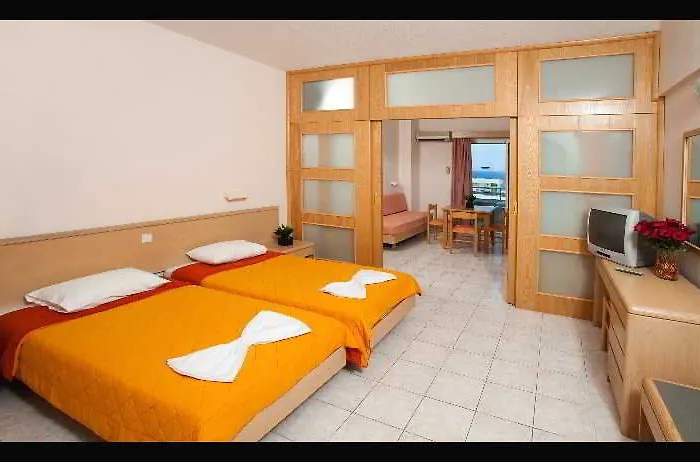 Poseidonia Apartahotel 4*