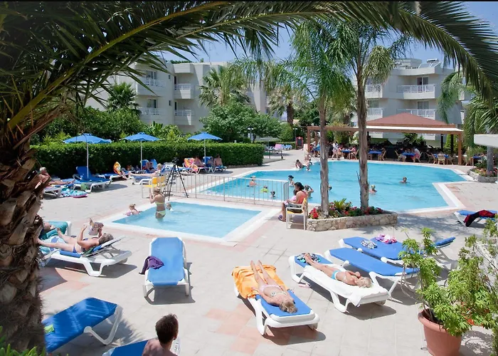 Poseidonia Apartahotel 4*