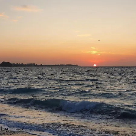 Aparthotel Poseidonia 4*