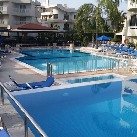 Apartahotel Poseidonia Ixia (Rhodes)