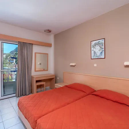 Apartahotel Poseidonia 4*