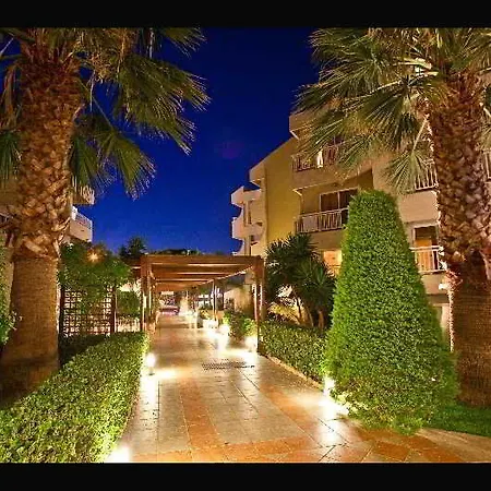 Poseidonia Apartahotel 4*