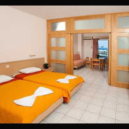 Poseidonia Apartahotel 4*