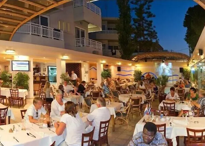 Aparthotel Poseidonia 4*